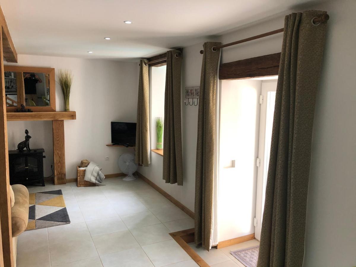 Le Dorat The Walnut Tree Chambre D'Hotes المظهر الخارجي الصورة