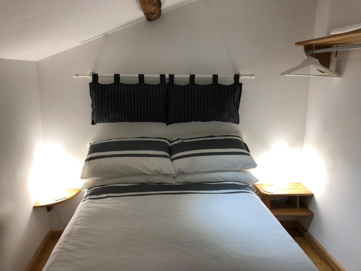 Le Dorat The Walnut Tree Chambre D'Hotes المظهر الخارجي الصورة